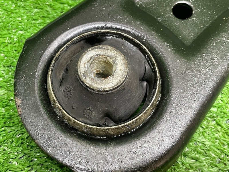 Рычаг передний правый, 1000 рублей, Москва