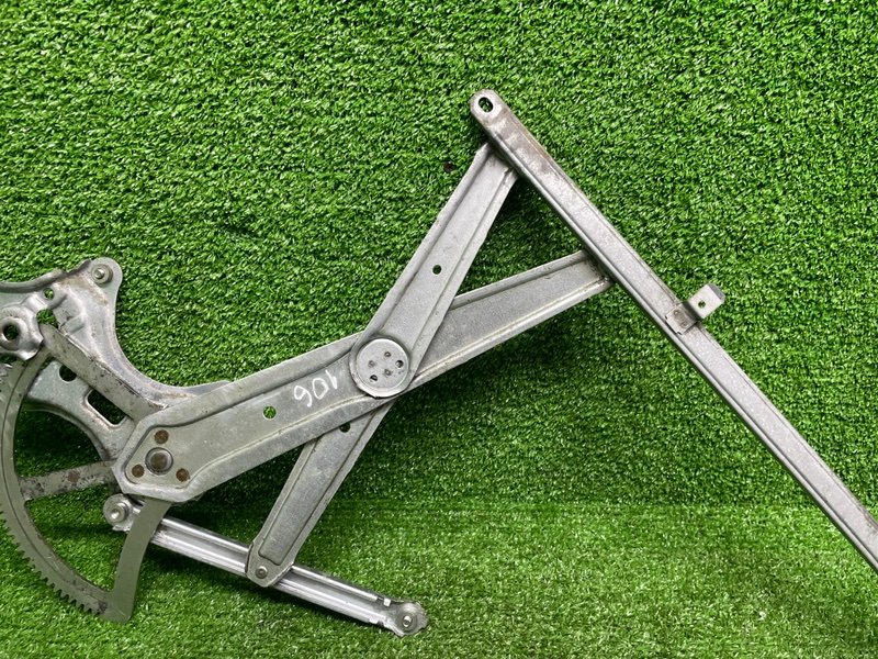 Стеклоподъемник передний, 2000 рублей, Москва