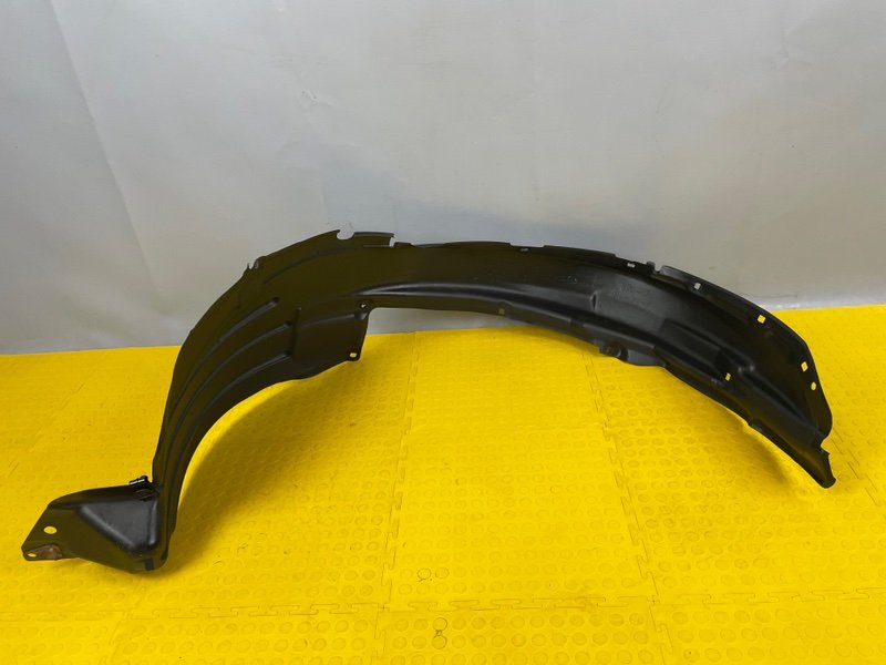 Подкрылок, 6000 рублей, Москва