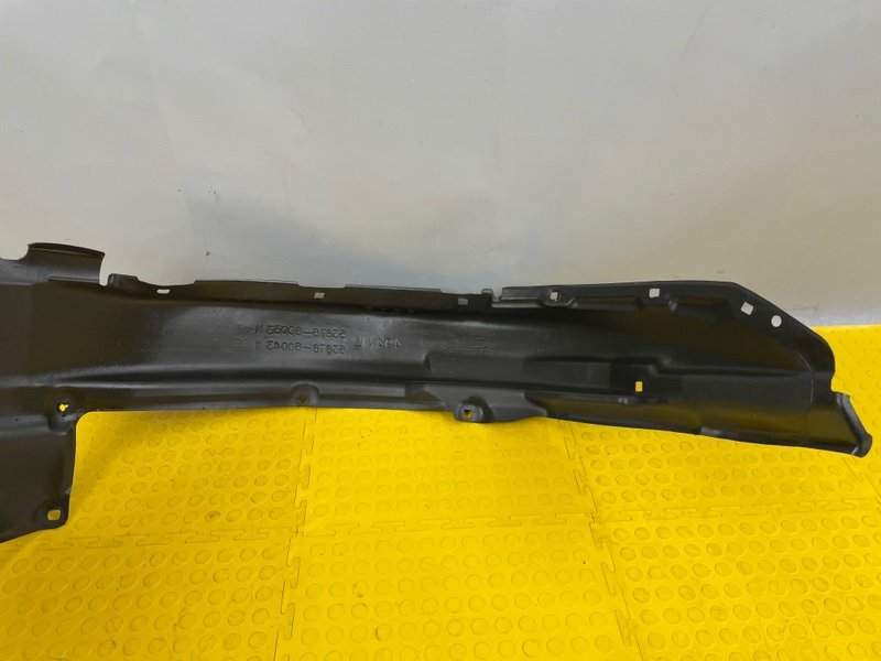 Подкрылок, 6000 рублей, Москва