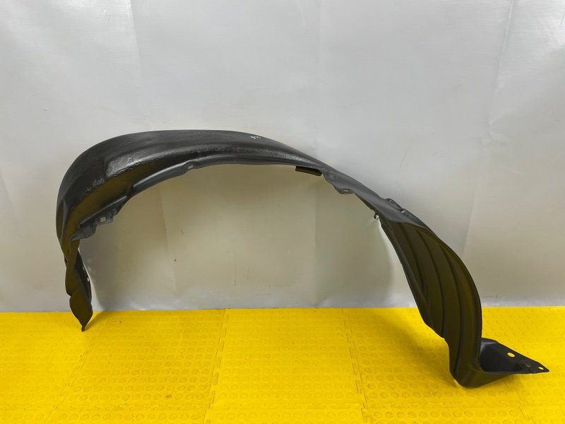 Подкрылок, 6000 рублей, Москва