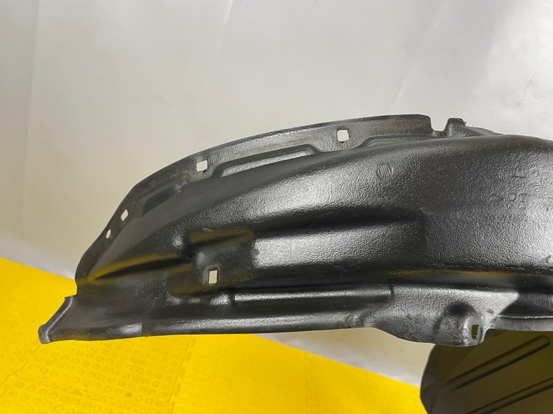 Подкрылок, 6000 рублей, Москва