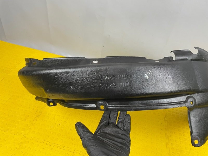 Подкрылок, 6000 рублей, Москва