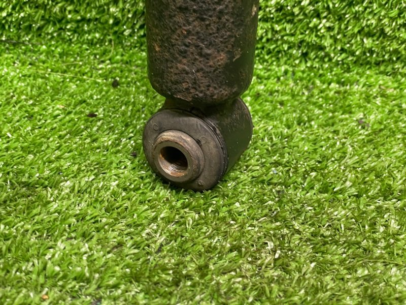 Амортизатор задний, 2000 рублей, Москва