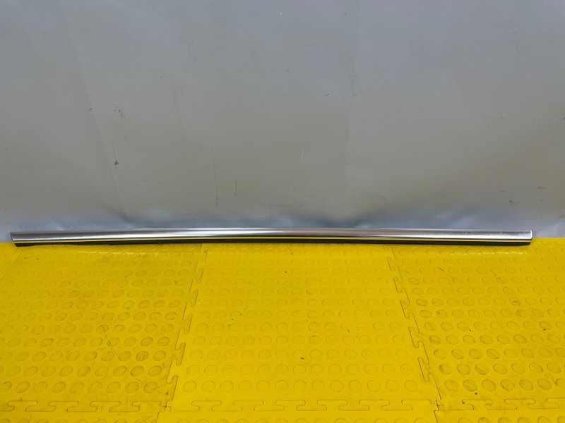 Молдинг стекла, 1000 рублей, Москва