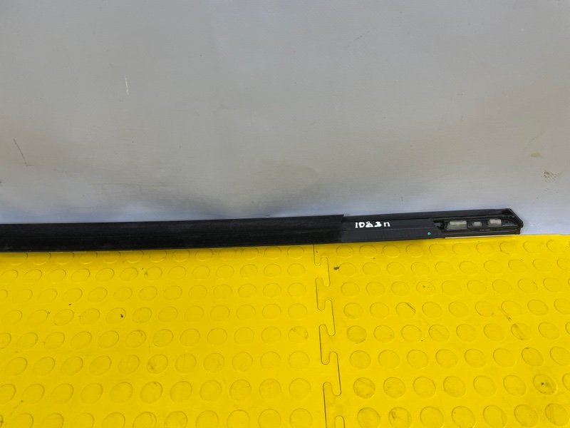 Молдинг стекла, 1000 рублей, Москва