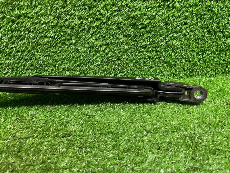 Поводок стеклоочистителя задний, 1500 рублей, Москва