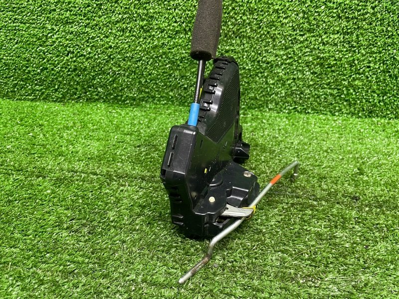 Замок двери передней левой, 3500 рублей, Москва