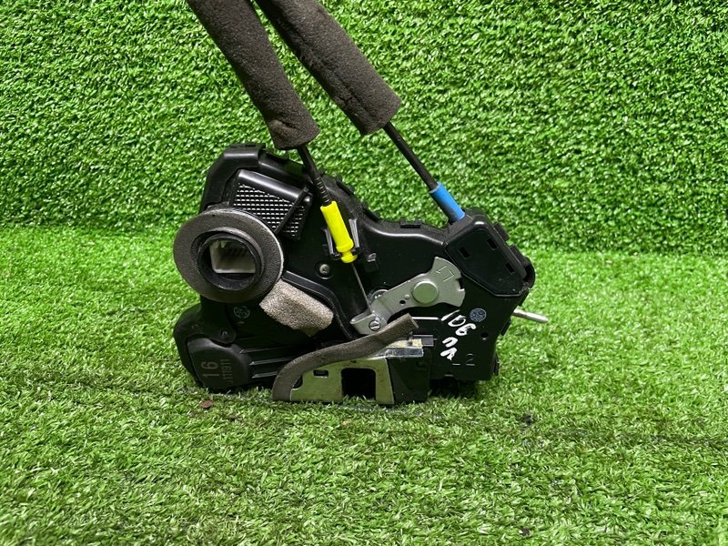 Замок двери передней левой, 3500 рублей, Москва