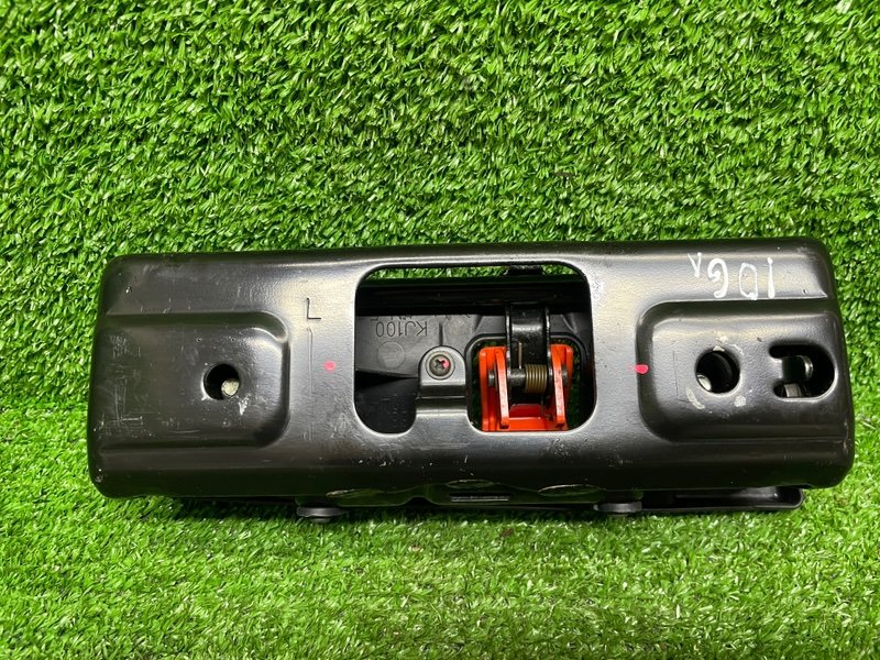 Замок спинки сиденья, 1000 рублей, Москва