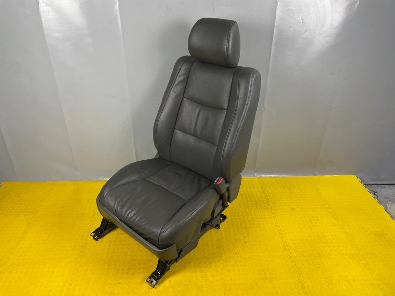 Сиденье переднее правое, 20000 рублей, Москва