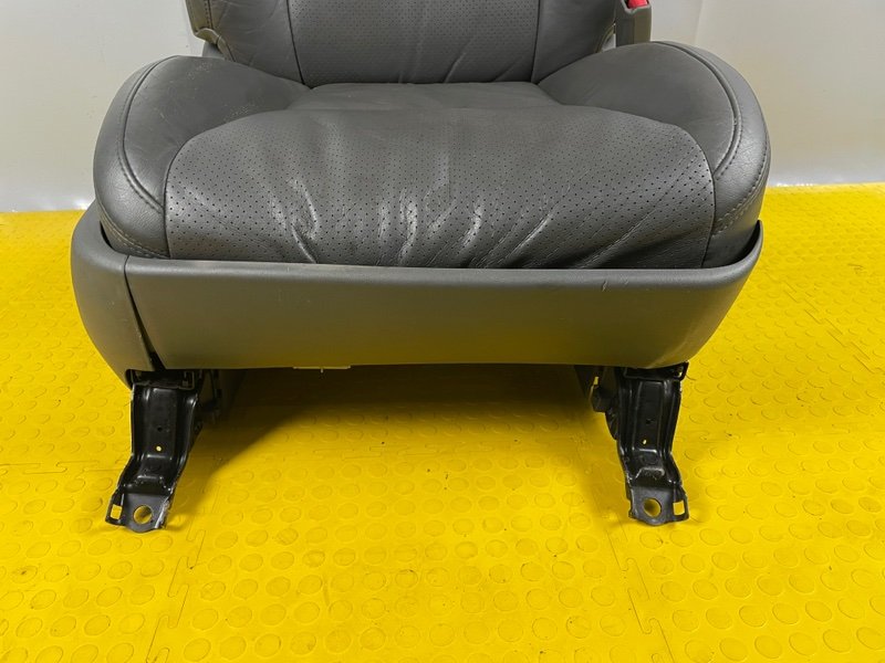 Сиденье переднее правое, 20000 рублей, Москва