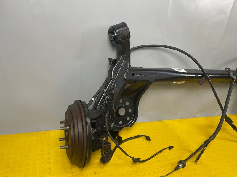 Балка задняя, 28000 рублей, Москва