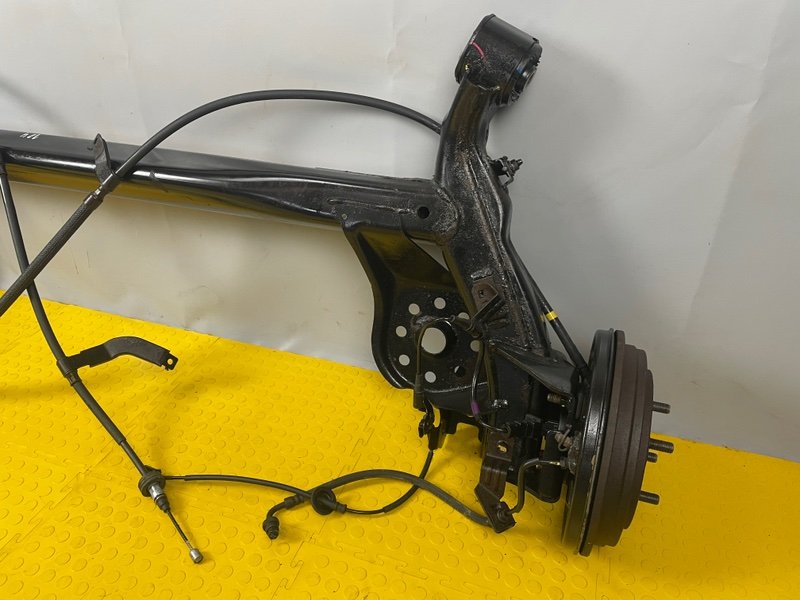 Балка задняя, 28000 рублей, Москва