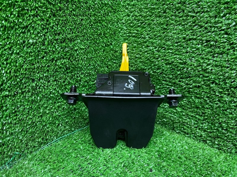 Замок багажника, 2000 рублей, Москва