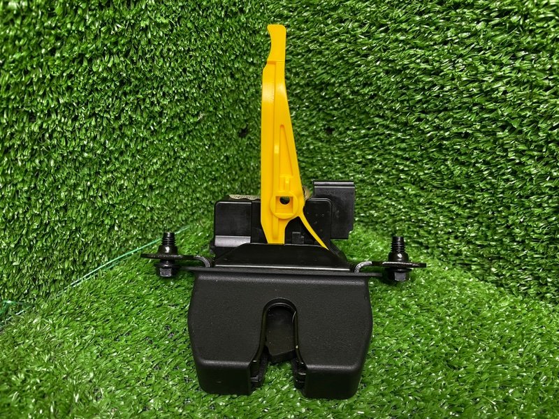 Замок багажника, 2000 рублей, Москва