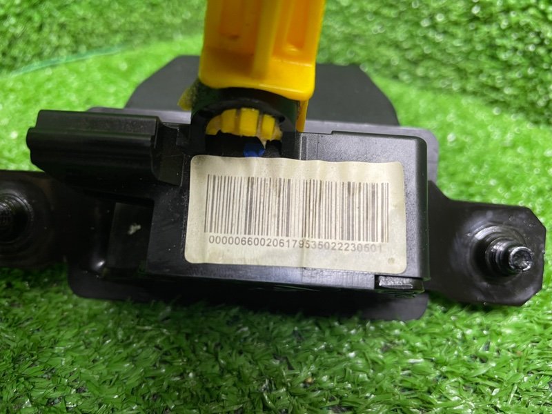 Замок багажника, 2000 рублей, Москва