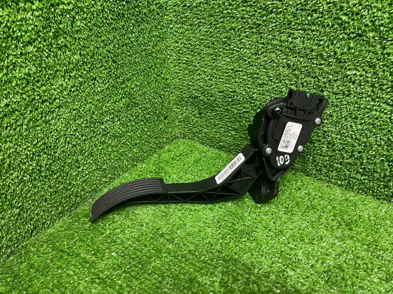 Педаль газа, 1600 рублей, Москва