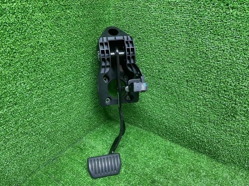 Педаль тормоза, 1600 рублей, Москва