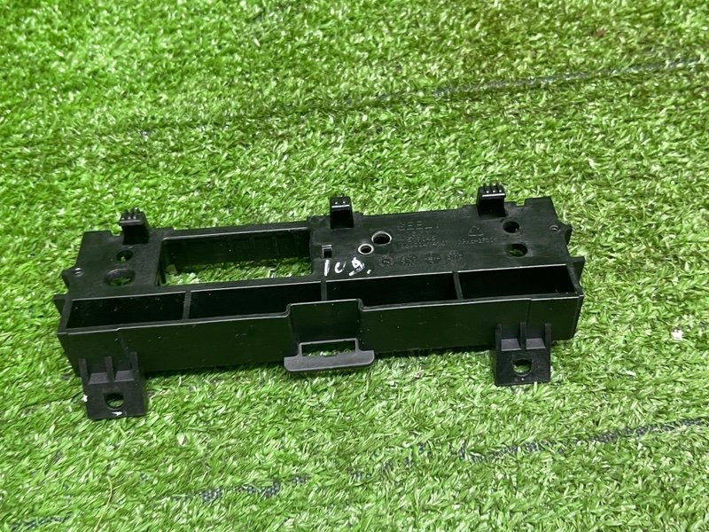 Кронштейн, 1000 рублей, Москва