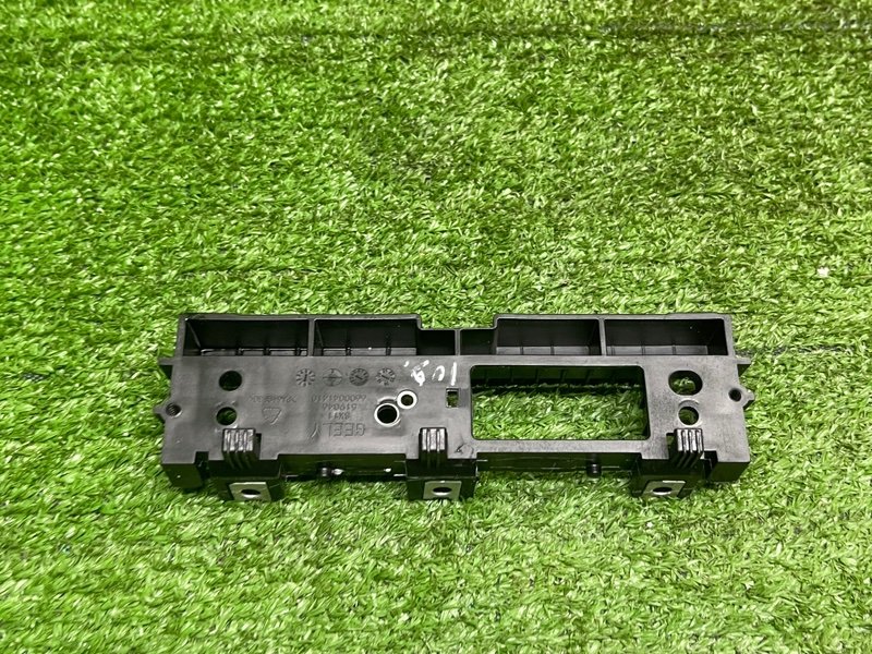 Кронштейн, 1000 рублей, Москва