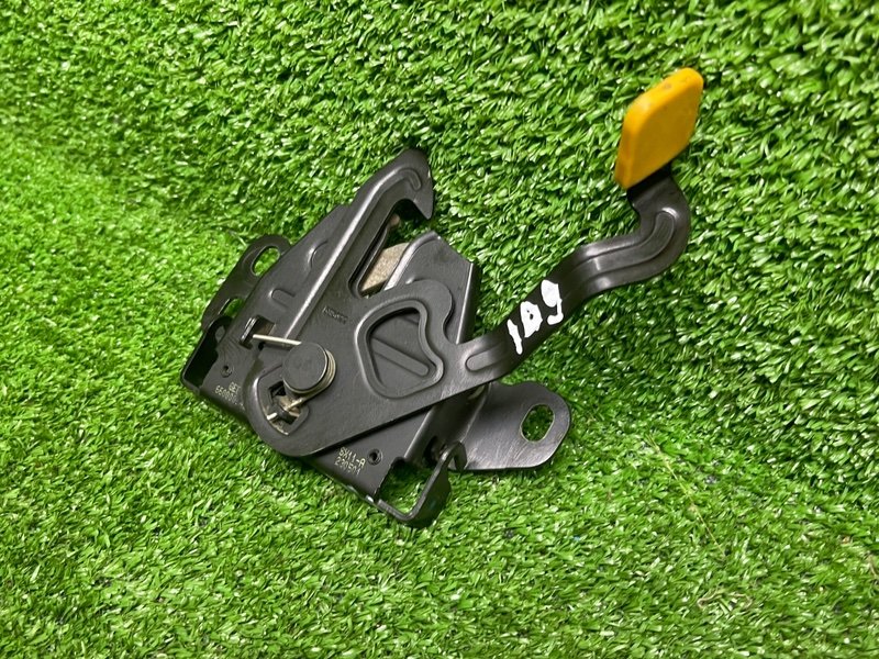 Замок капота, 1600 рублей, Москва