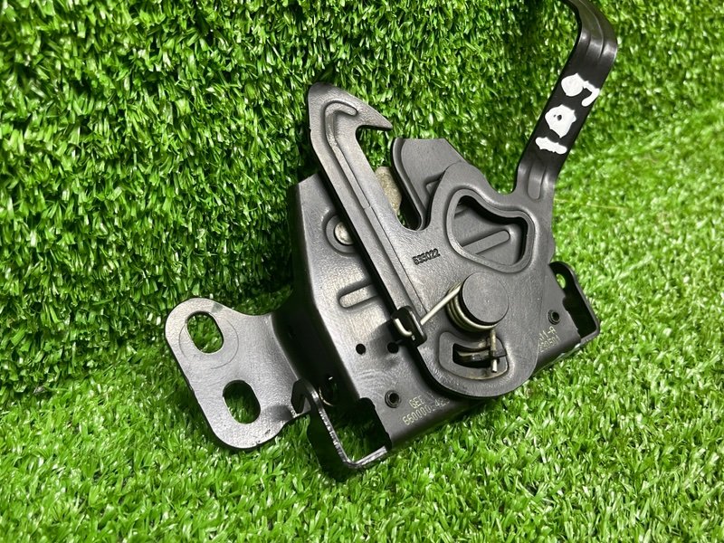 Замок капота, 1600 рублей, Москва