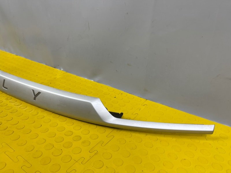 Накладка двери багажника, 9500 рублей, Москва