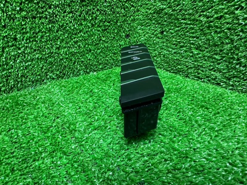 Блок кнопок, 2000 рублей, Москва