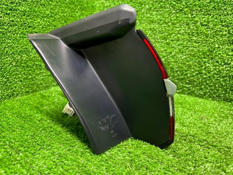 Фонарь задний правый, 10000 рублей, Москва