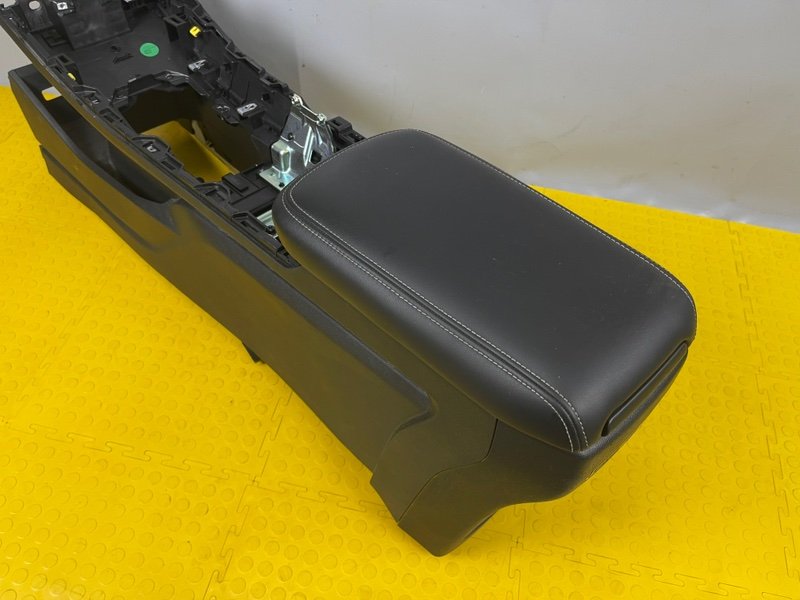 Подлокотник, 8000 рублей, Москва