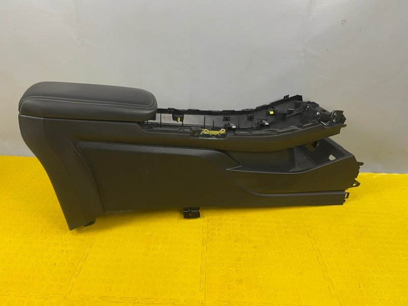 Подлокотник, 8000 рублей, Москва