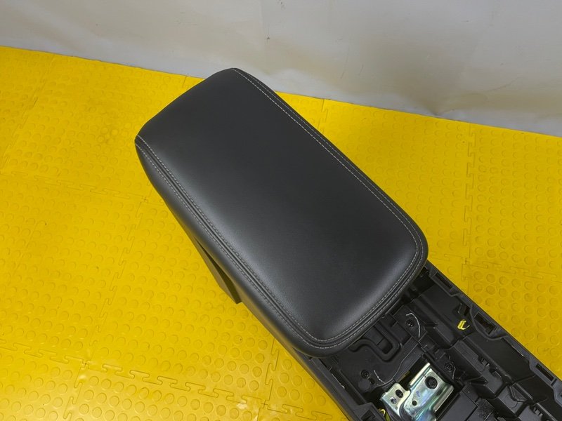 Подлокотник, 8000 рублей, Москва