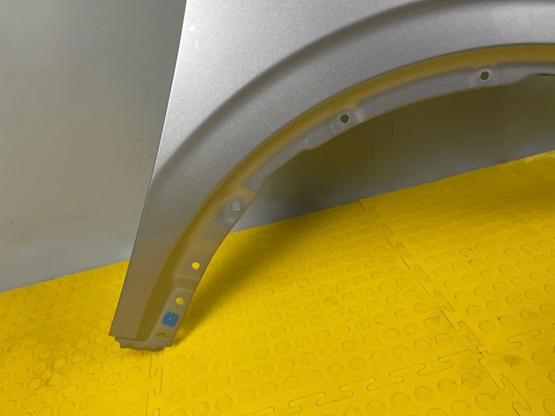 Крыло переднее правое, 25000 рублей, Москва