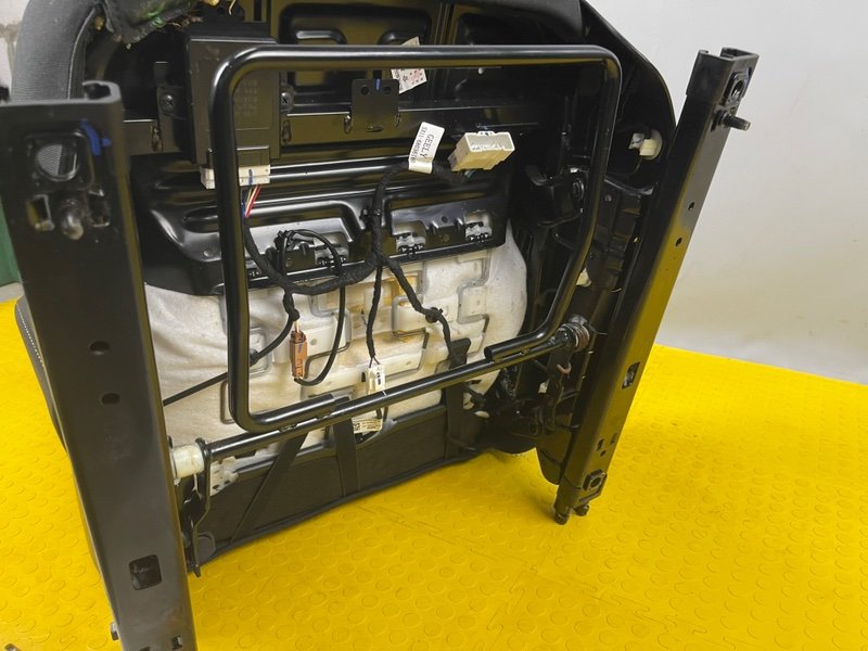 Сиденье переднее левое, 25500 рублей, Москва