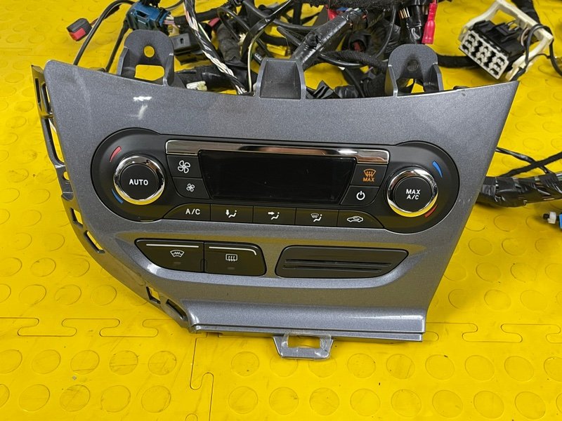 Блок управления климат-контролем, 25000 рублей, Москва