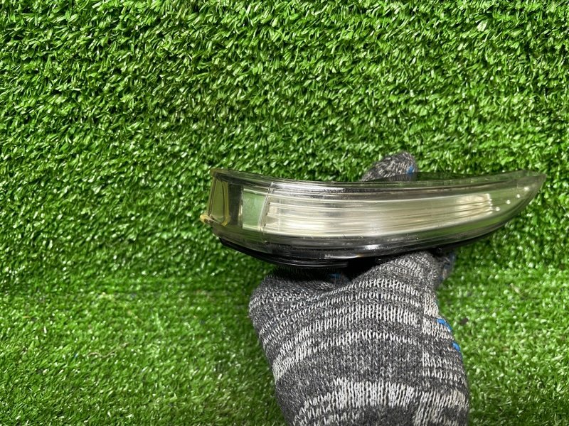 Повторитель поворота в зеркало, 1000 рублей, Москва