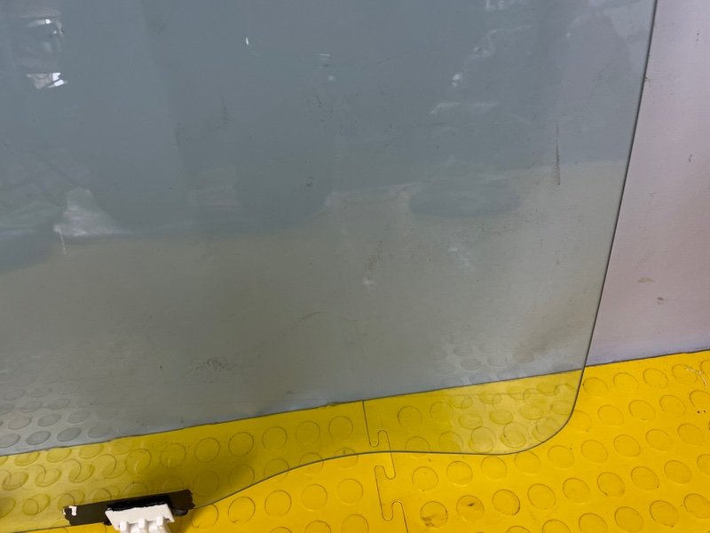 Стекло двери задней правой, 3500 рублей, Москва