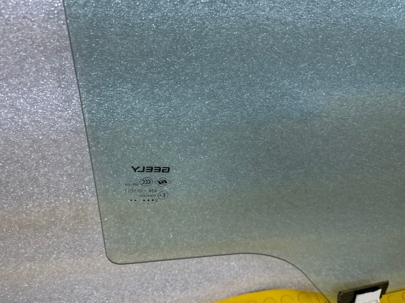 Стекло двери задней левой, 3500 рублей, Москва