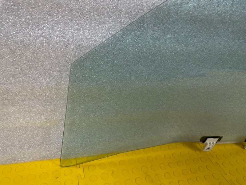 Стекло двери передней левой, 5000 рублей, Москва