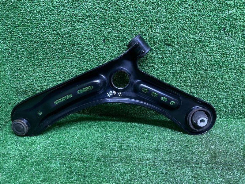 Рычаг передний правый, 5000 рублей, Москва