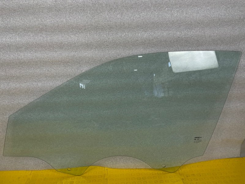 Стекло двери передней левой, 10000 рублей, Москва