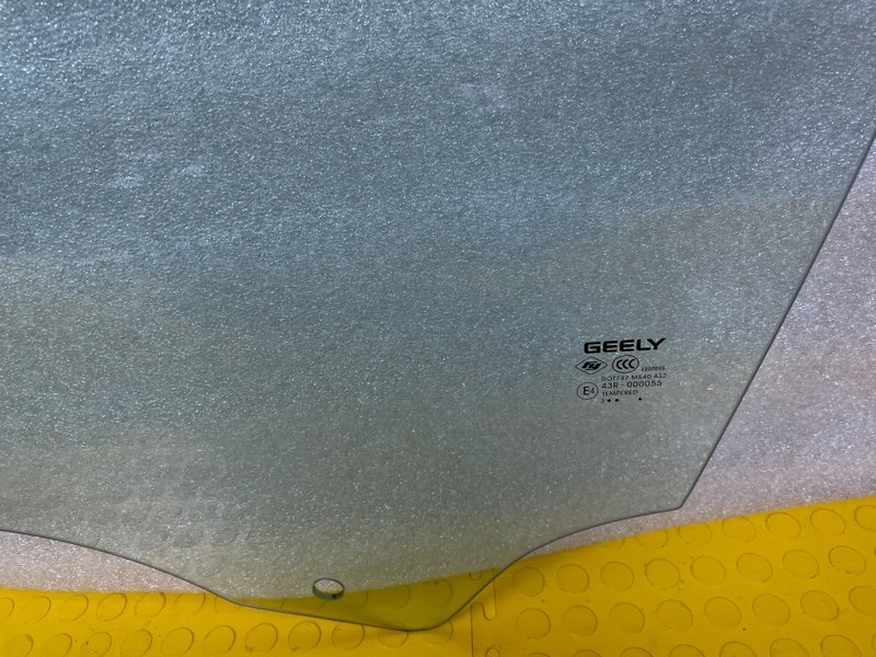 Стекло двери передней левой, 10000 рублей, Москва