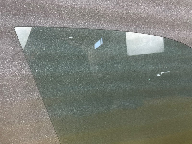 Стекло двери передней правой, 9000 рублей, Москва