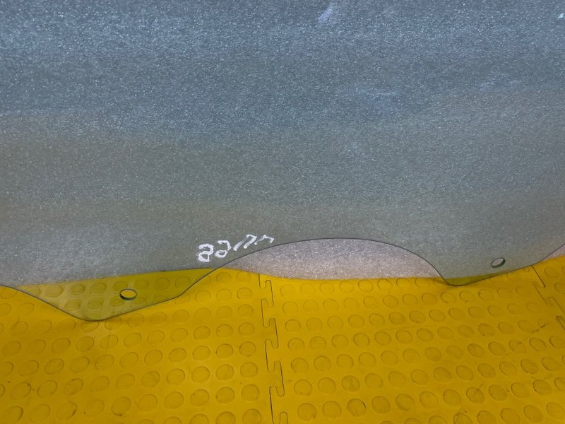 Стекло двери передней правой, 9000 рублей, Москва