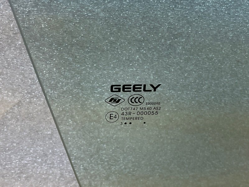 Стекло двери передней правой, 9000 рублей, Москва