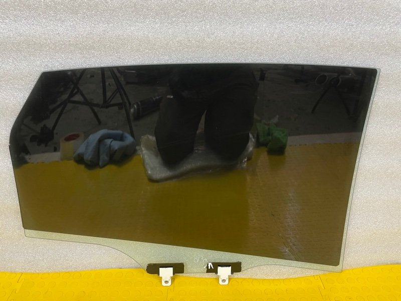 Стекло двери задней левой, 6000 рублей, Москва