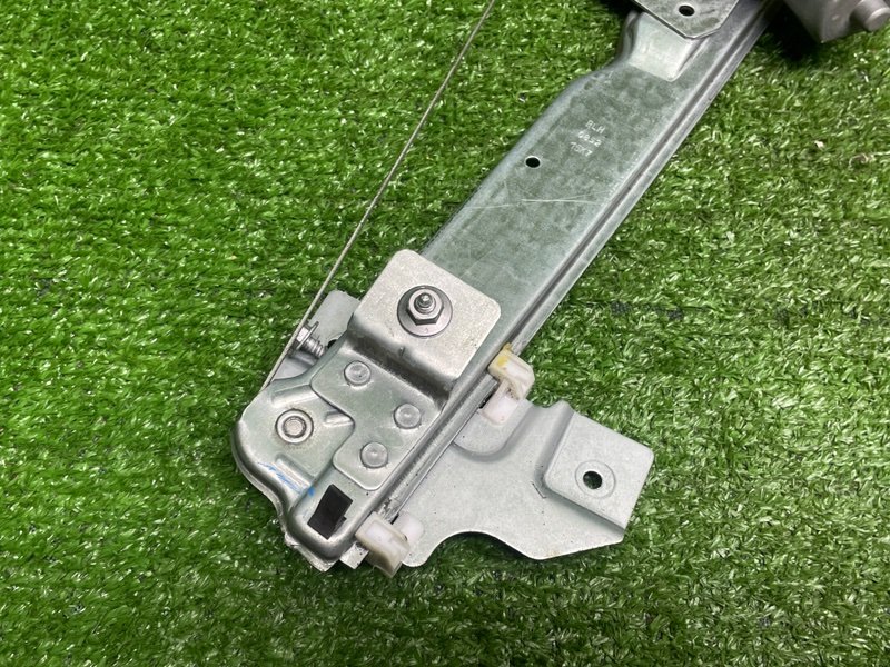 Стеклоподъемник задний, 1000 рублей, Москва