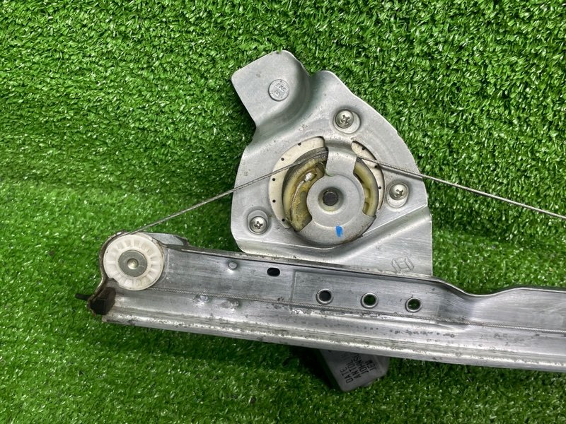 Стеклоподъемник задний, 1000 рублей, Москва