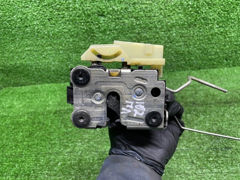 Замок двери передней левой, 5000 рублей, Москва